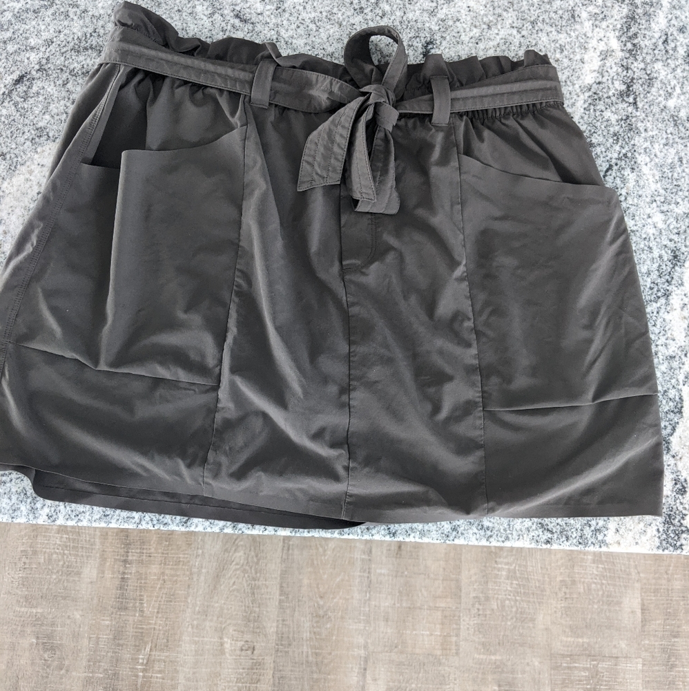 Athleta Gray Skyline Skirt Size 16